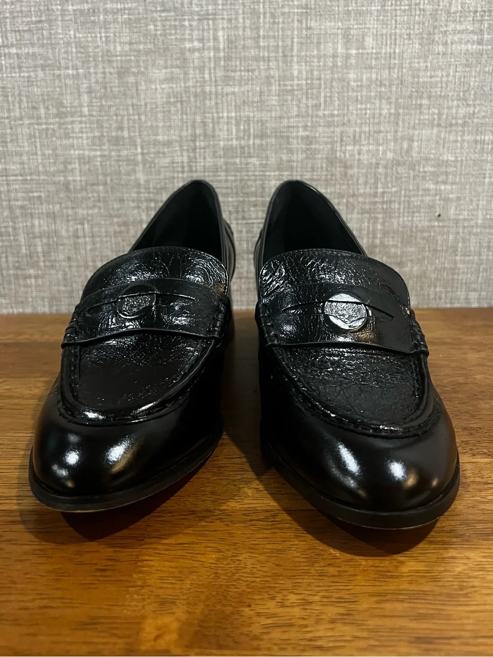 NWOT Vince Camuto Carissla Tailored Loafer